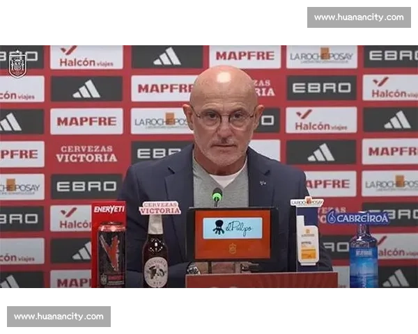 德拉富恩特力挺佩德里:理应入围金球,他是位置最佳 德拉富恩特力挺佩德里:理应入围金球,他是位置最佳