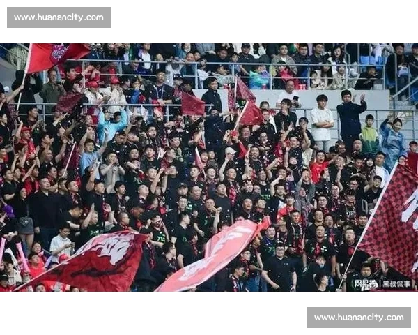现场直击：苏超球迷的热情，让比赛更有味道