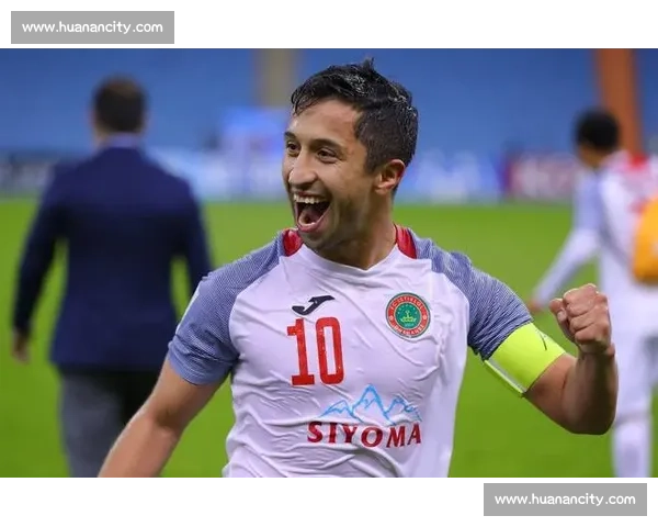 J联赛积分榜硝烟弥漫,谁将是今年的联赛霸主 J联赛积分榜硝烟弥漫,谁将是今年的联赛霸主